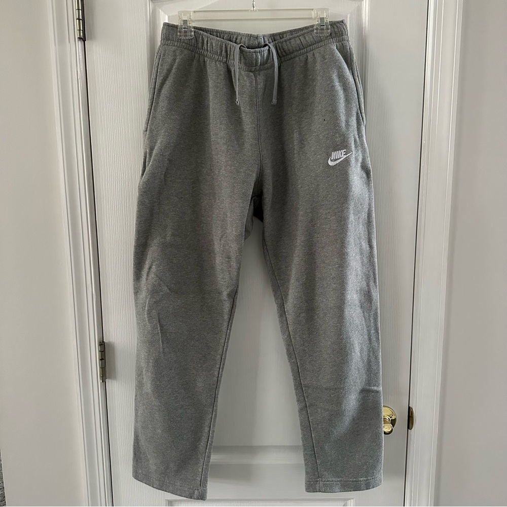 Men’s Nike Heather Gray Open Hem Sweatpants - Picture 2 of 7